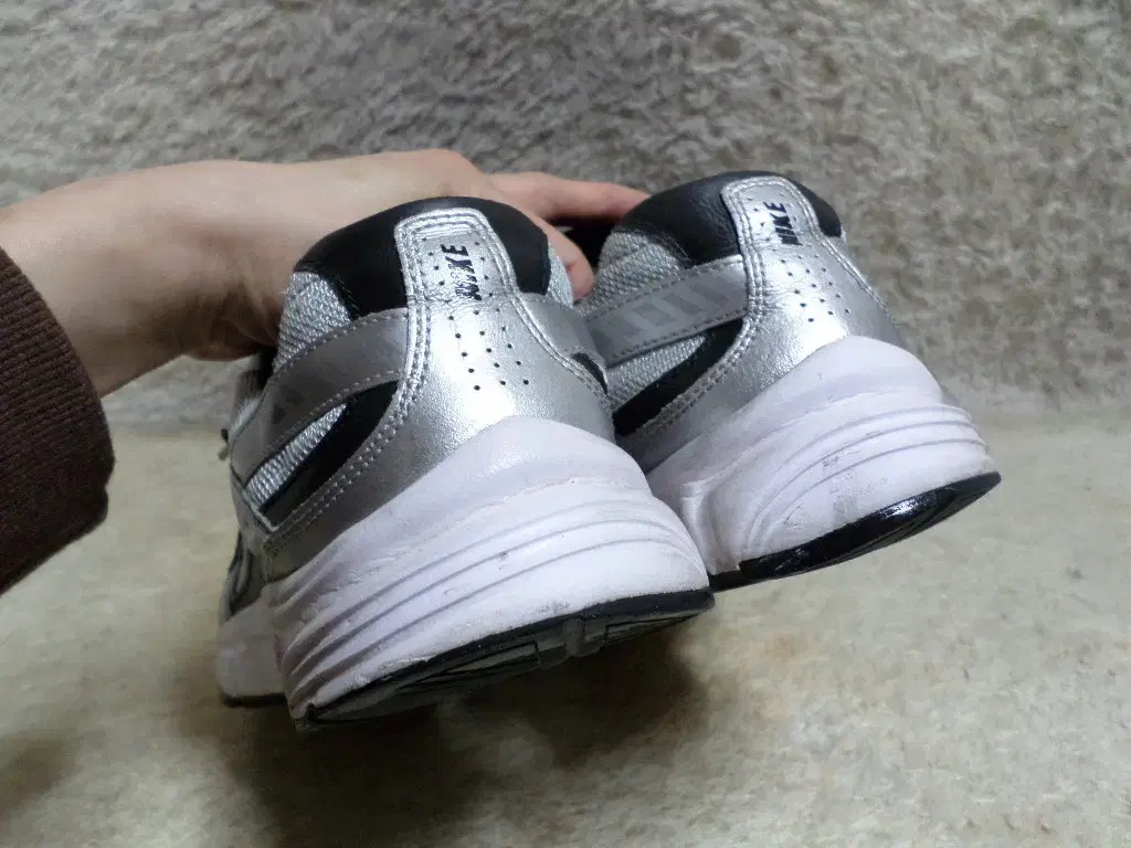 thumbnail-5
